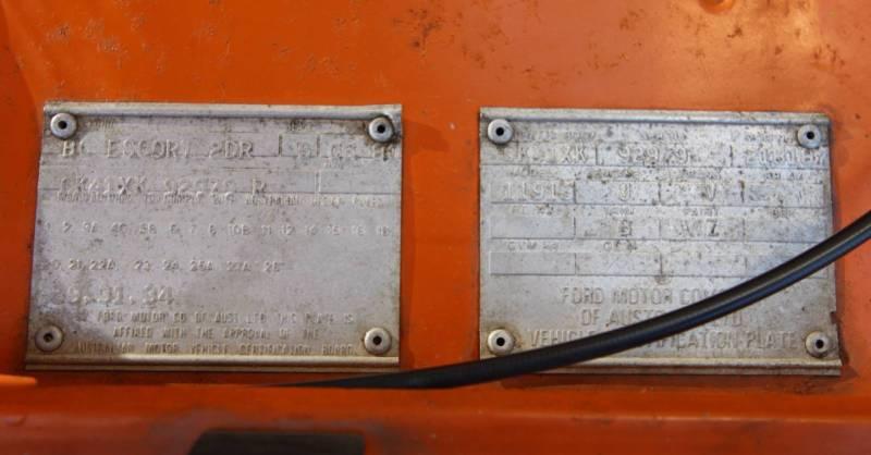 MK2 RS2000 Ford Escort Coupe 1980 Australia Orange unrestored (9).JPG