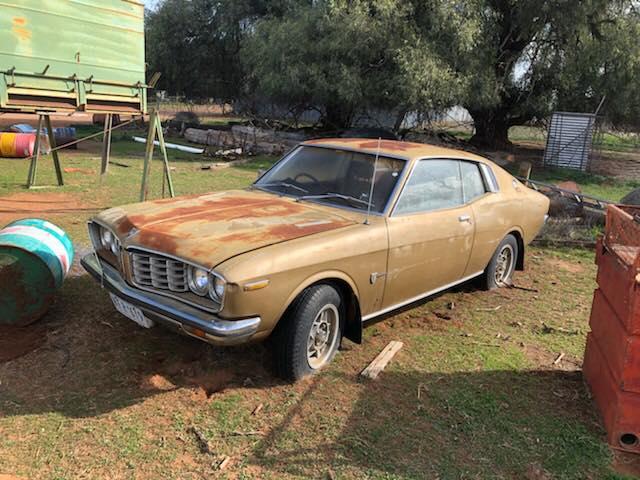 MX23 Toyota Corona MK2 Hardtop Gold images Australia (5).jpg