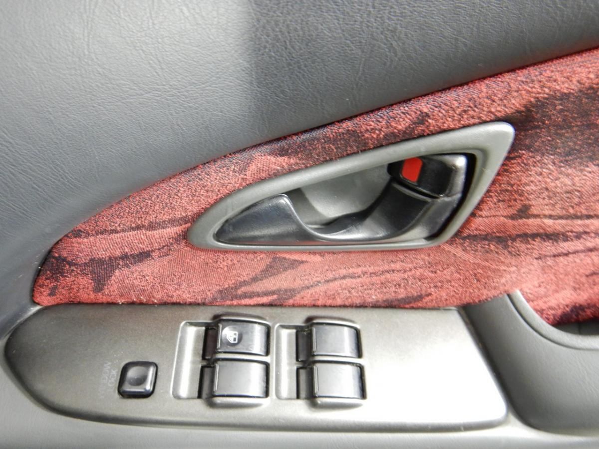 Magna Ralliart interior trim 2002 grey and red cloth (9).jpg