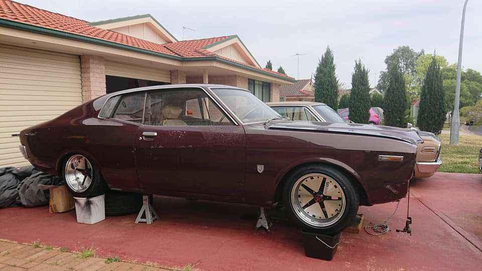 Mark II Toyota Corona 1975 modified V12 Toyota century engine (2).jpg