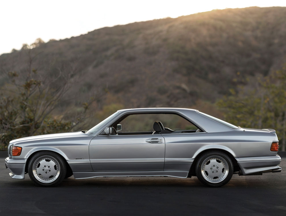 Mercedes 560 SEC 6.0 AMG Widebody Silver 11.png