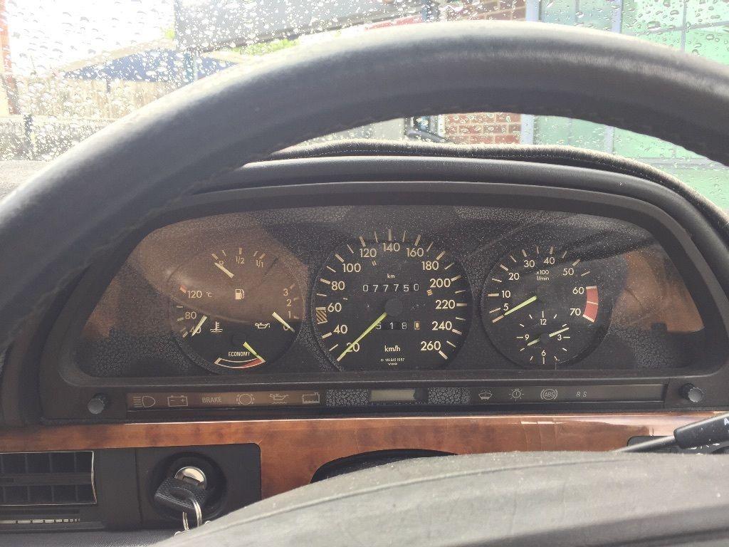 Mercedes 560 SEL dash cluster.jpg