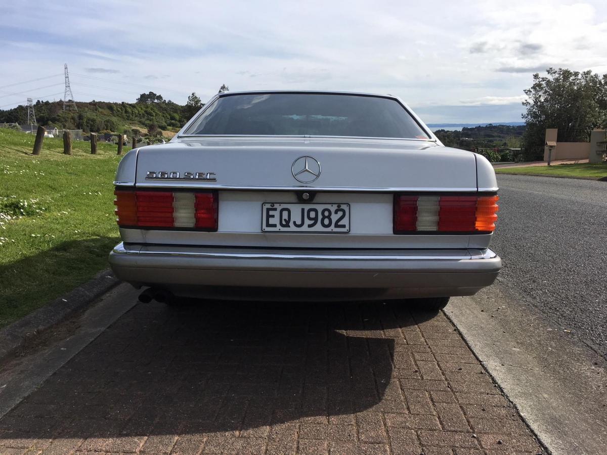 Mercedes 560SEC LHD with cloth trim german spec (5).jpg