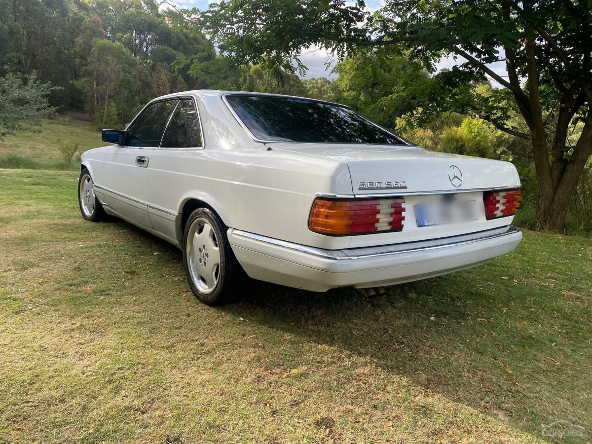 Mercedes 560SEC White Australian delivered low KM (5)h.png