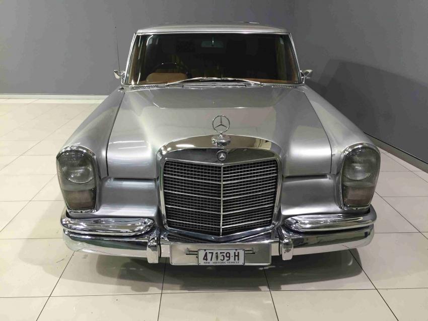 Mercedes 600 Grosser Limousine LWB 1967 Australia RHD (19).jpg