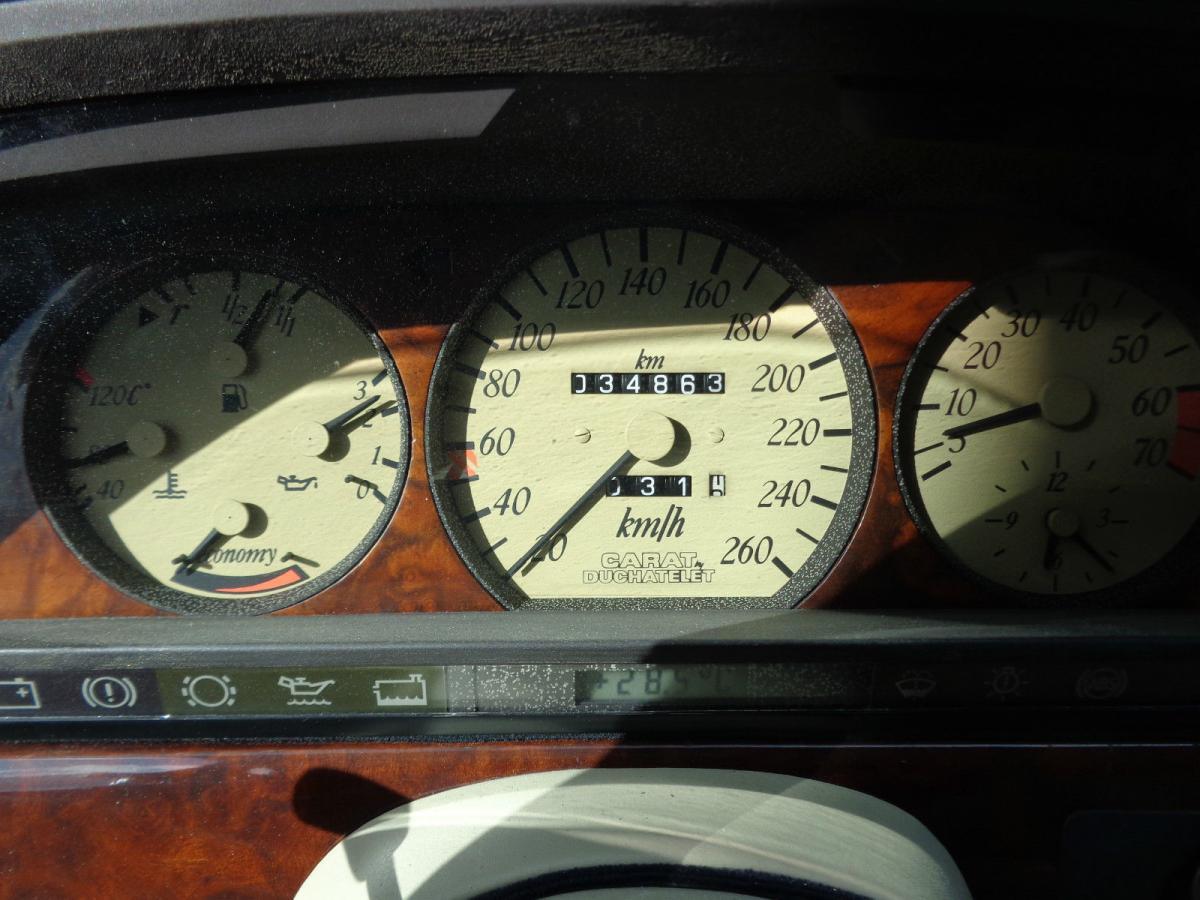 Mercedes Benz Carat by Duchatelet 560 SEL dash cluster.jpg
