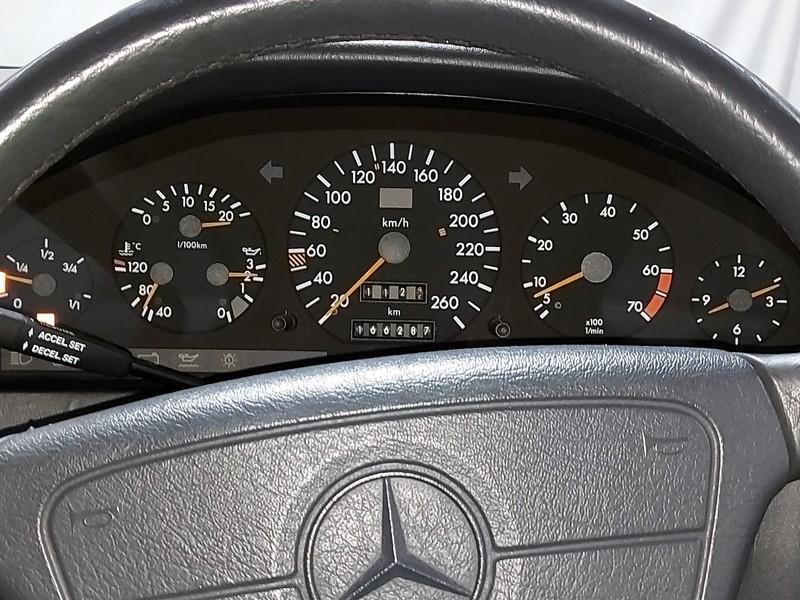 Mercedes Blue-black S500 coupe C140 W140 coupe (14).jpg