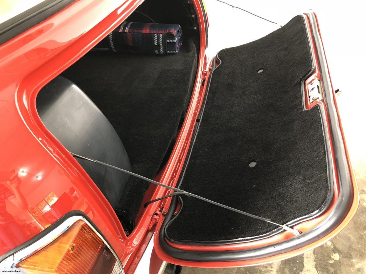 Mini 1275 GT interior images NZ stripe cloth (3).jpg