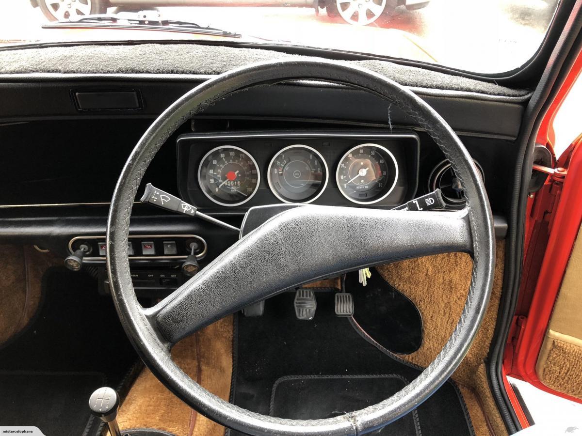 Mini 1275 GT interior images NZ stripe cloth (6).jpg