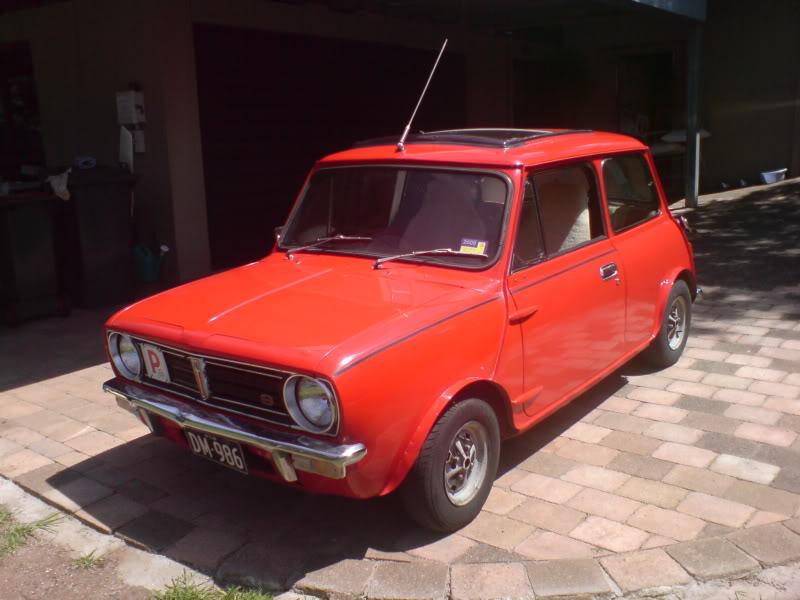 Mini S 1977 Sunshine with sunroof Australian Leyland Images Red (1).jpg