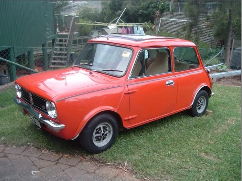 Mini S 1977 Sunshine with sunroof Australian Leyland Images Red (3).jpg