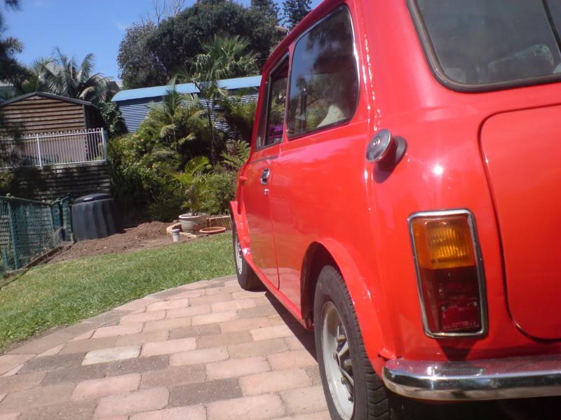 Mini S 1977 Sunshine with sunroof Australian Leyland Images Red (4).jpg