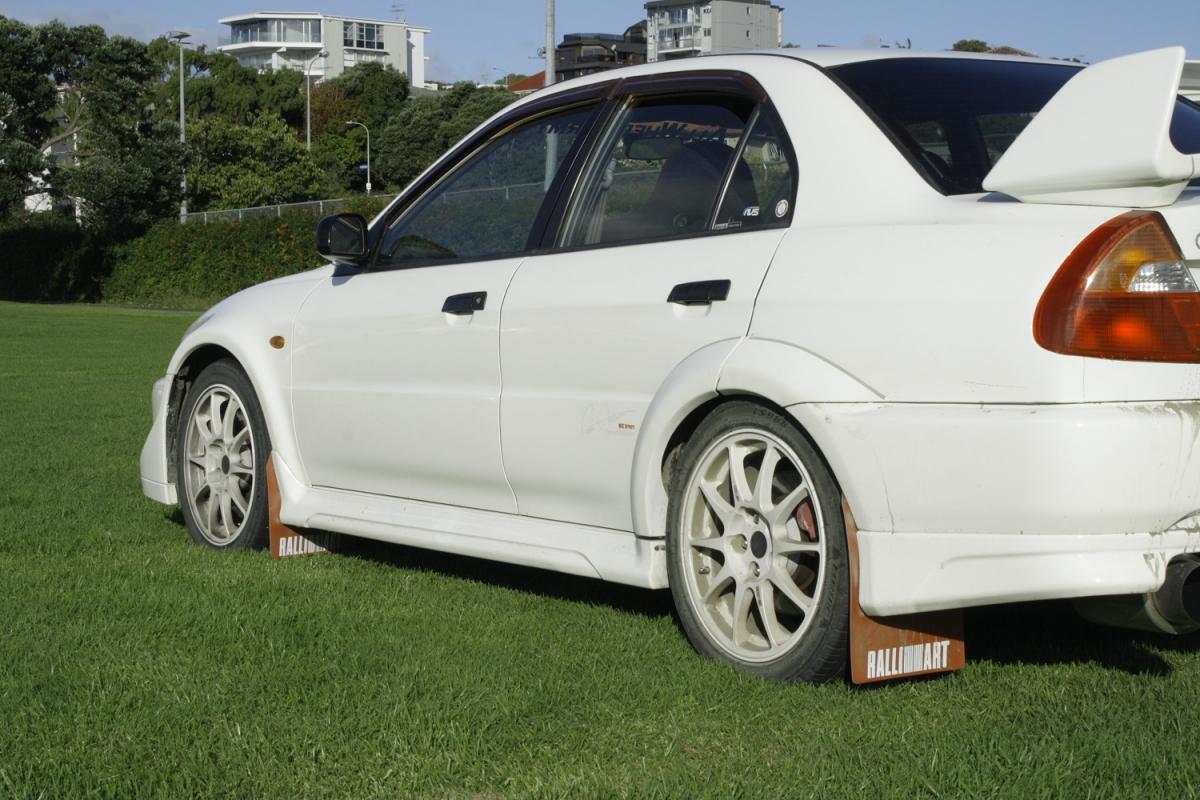 Mitsubishi Lancer Evolution 6.5 TME in scotia white 2001 New Zealand (2).JPG