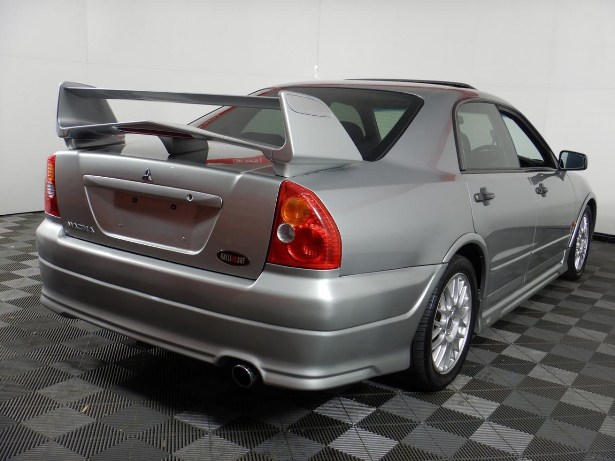 Mitsubishi Magna Ralliart grey images 2002 (5).jpg