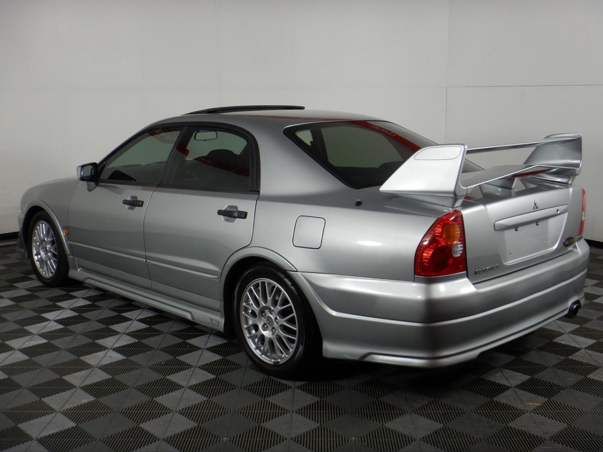 Mitsubishi Magna Ralliart grey images 2002 (7).jpg