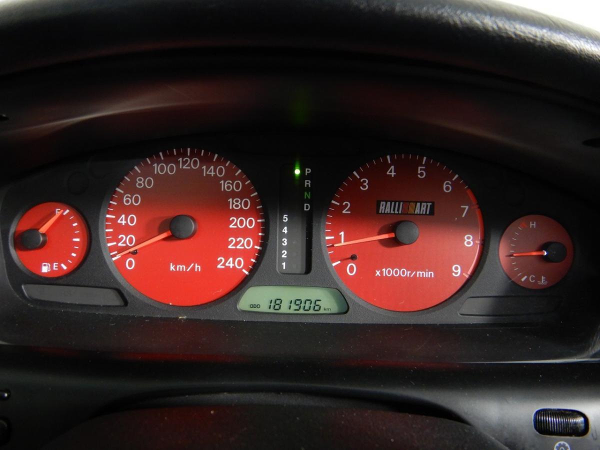 Mitsubishi Magna Ralliart red instrument cluster.jpg