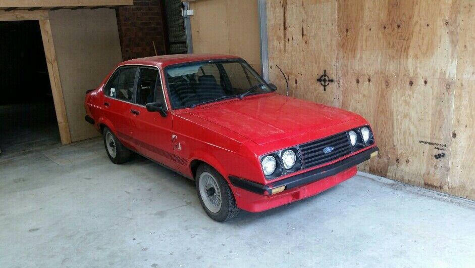 Monza Red Australian RS2000 Escort sedan 2019 (12).jpg