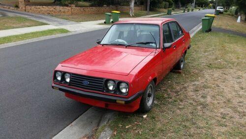 Monza Red Australian RS2000 Escort sedan 2019 (8).jpg