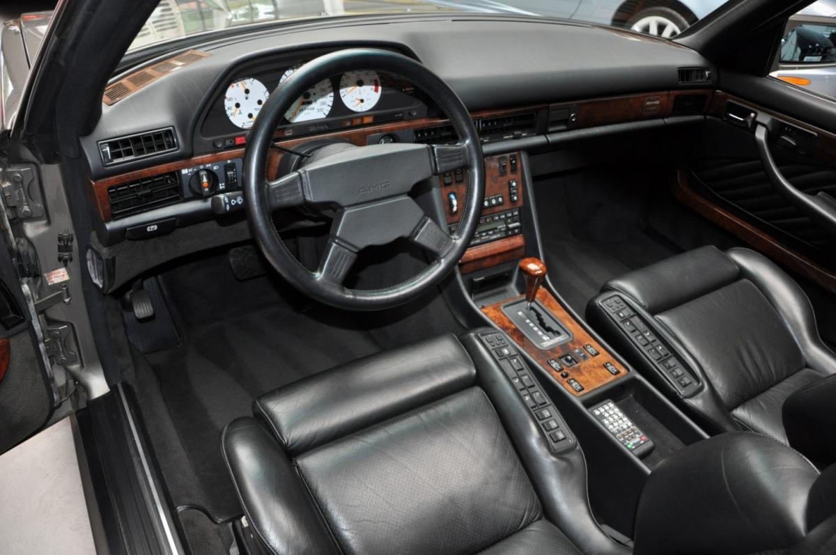 N C126 Mercedes 560SEC AMG Widebody interior black leather (11).JPG