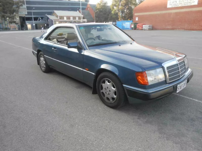 Nauticle Blue C124 Mercedes Coupe 124 coupe 320CE images Australia (1).png