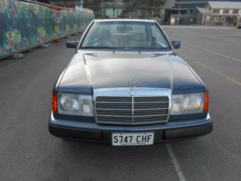 Nauticle Blue C124 Mercedes Coupe 124 coupe 320CE images Australia (3).png