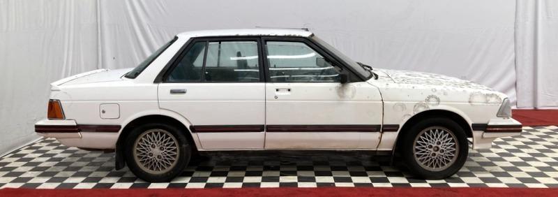 Nissan Bluebird 80s TRX images white (15).jpg