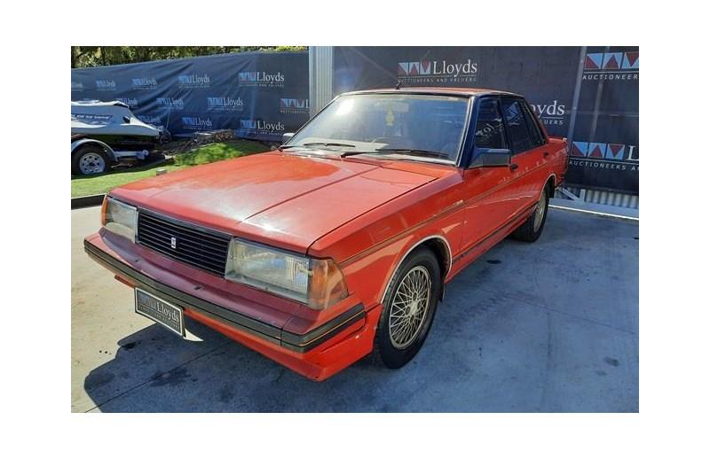 Nissan P910 TR-X TRX 1984 sedan red images  (5).jpg