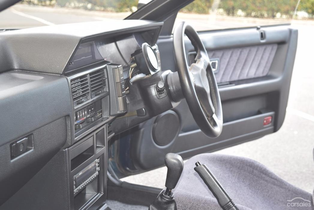 Nissan Skyline GTS-R R31 1987 Sydney Australia 2016 sale interior (2).jpg