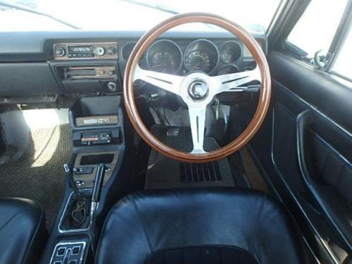 Nissan Skyline KGC10 GTX steering wheel.jpg