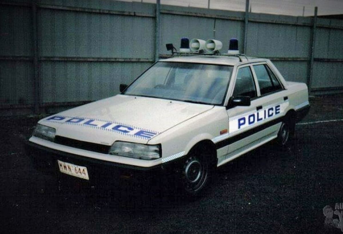 Nissan Skyline R31 Police car (1).png
