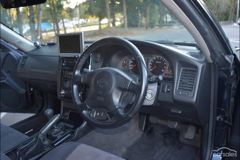 Nissan Stagea 260RS Bluish Black Pearl 1998 series 1 GTR wagon (10).jpg
