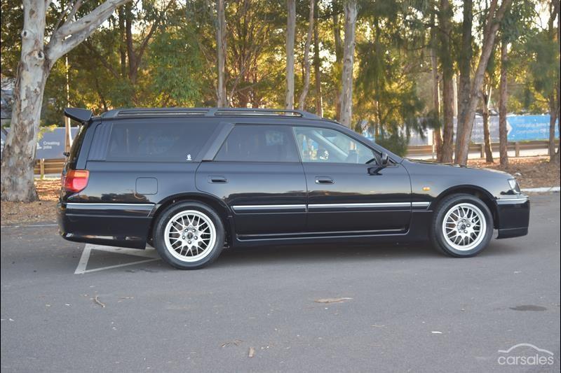 Nissan Stagea 260RS Bluish Black Pearl 1998 series 1 GTR wagon (22).jpg