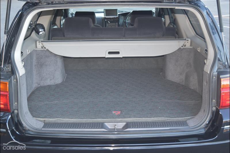 Nissan Stagea 260RS Bluish Black Pearl 1998 series 1 GTR wagon (33).jpg