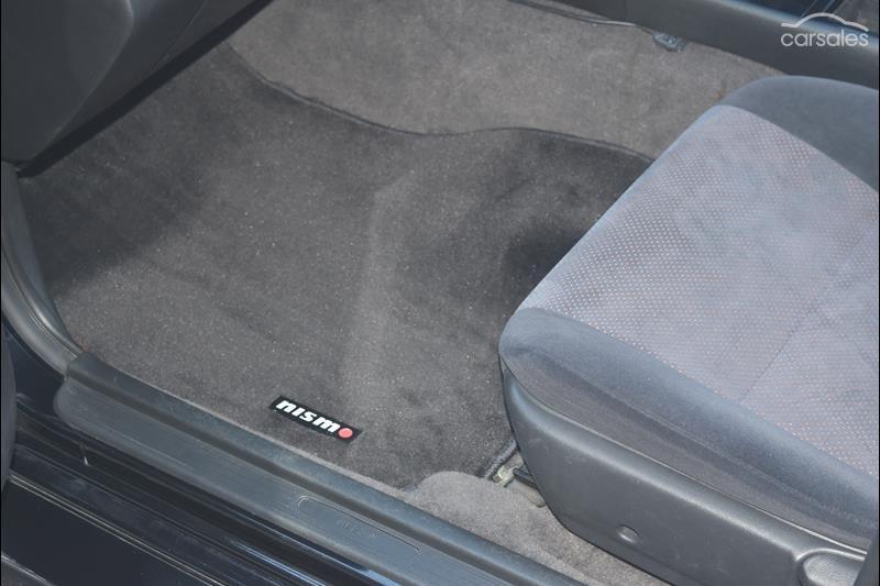 Nissan Stagea 260RS Bluish Black Pearl 1998 series 1 GTR wagon (34).jpg
