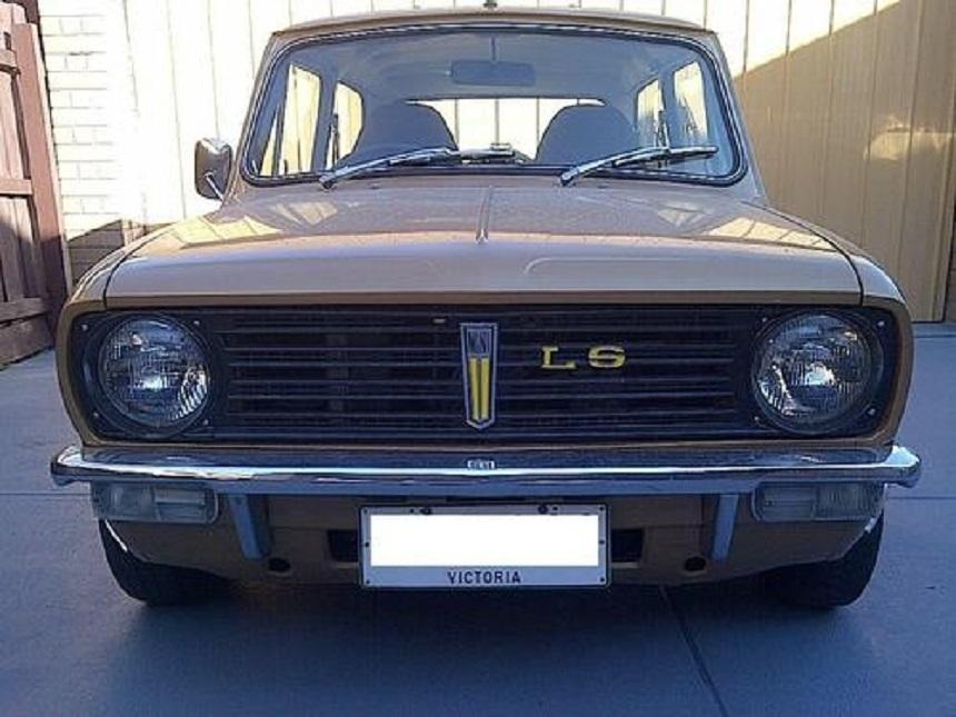 Nugget Gold 1275LS - Car 1.jpg