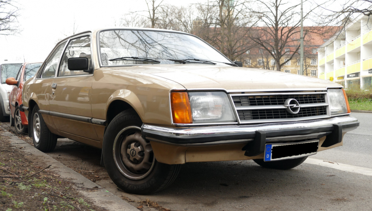 Opel commodore C gold coupe Germany image front.png