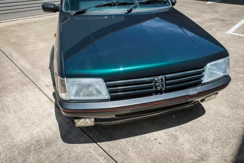 Peugeot 205 GTI 1993 1.9l Australia Green Images QLD (4).png