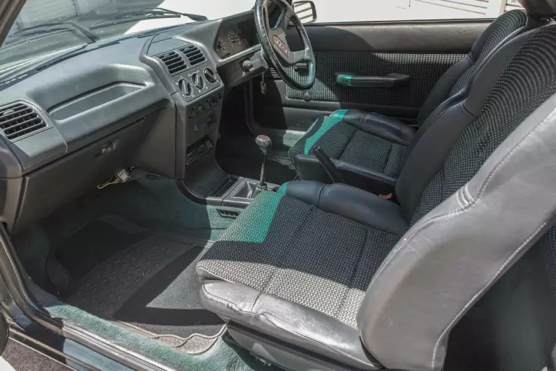 Peugeot 205 GTI 1993 1.9l Australia Green Images QLD (9).png