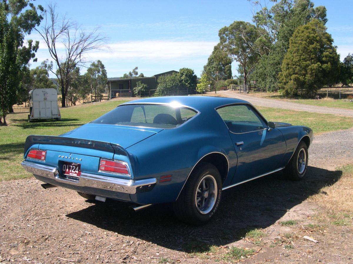 Pontiac Firebird 455 rear lights.jpg