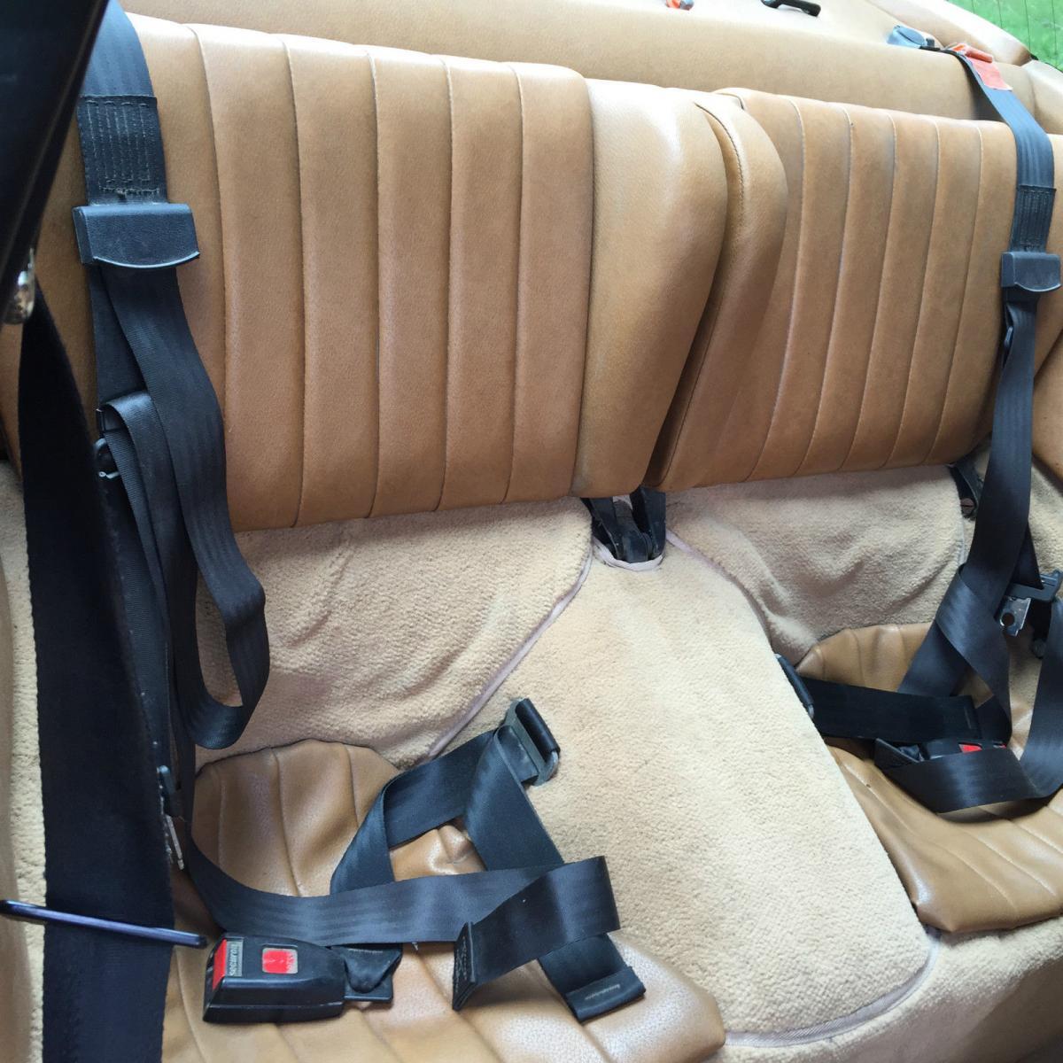 Porsche 911 Carerra Targa rear seats.jpg