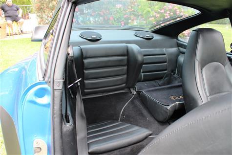 Porsche 930 Turbo Rear seats.jpg