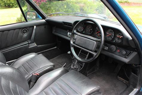 Porsche 930 Turbo steering wheel.jpg