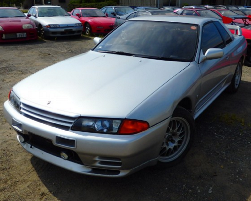 R32 GTR V-Spec II silver 1994 front.png