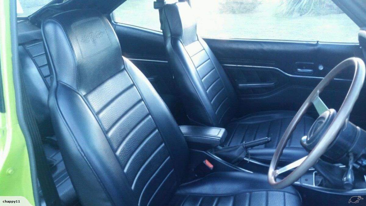 RX3 Series 1 interior images black vinyl (1).jpg