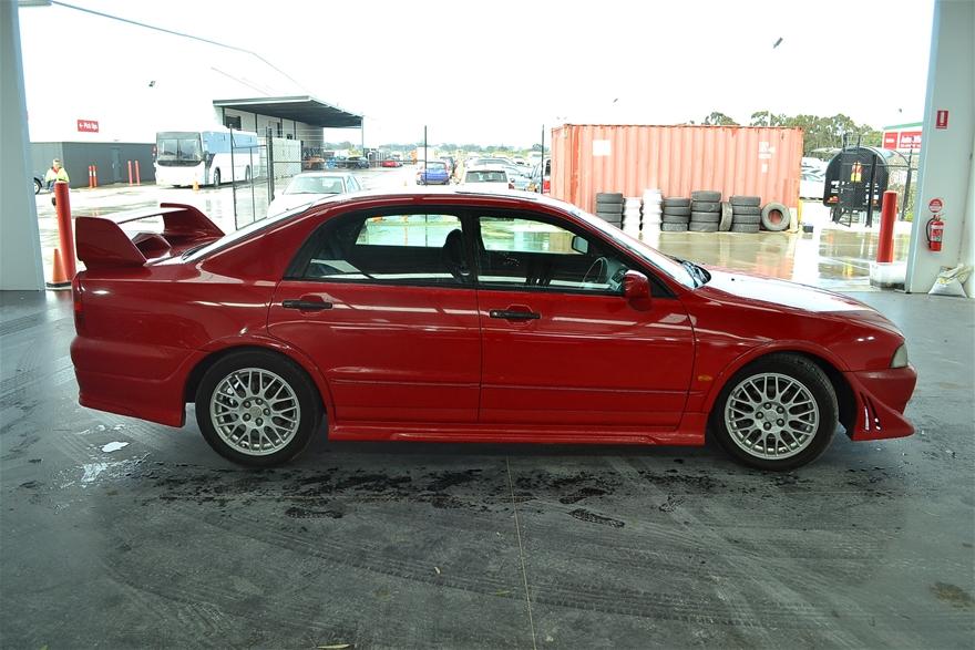 Red Ralliart Mitsubishi Magna 2002 build number unknown images (4).jpg