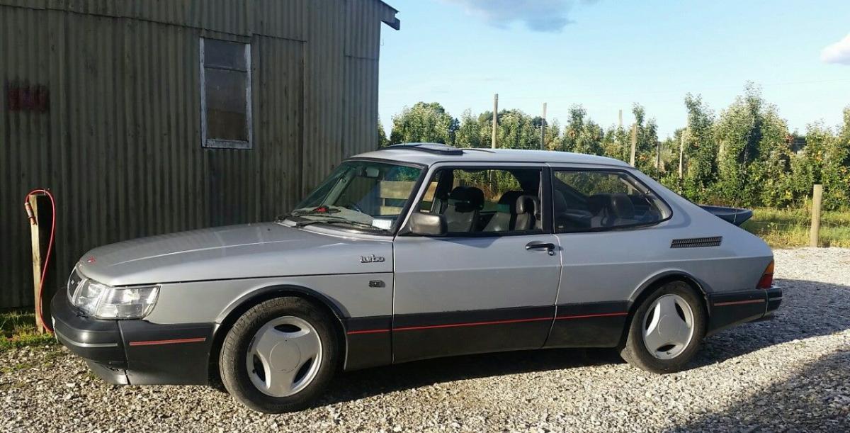 Saab 900 Aero Turbo hatch coupe silver over grey located NZ 2020 images (11).jpg