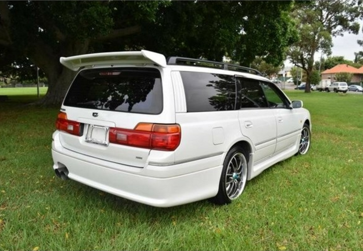 Silky Snow Pearl White Nissan Stagea 260RS 1998 series 1 model white NSW Australia (1).png