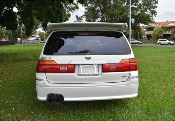 Silky Snow Pearl White Nissan Stagea 260RS 1998 series 1 model white NSW Australia (20).png