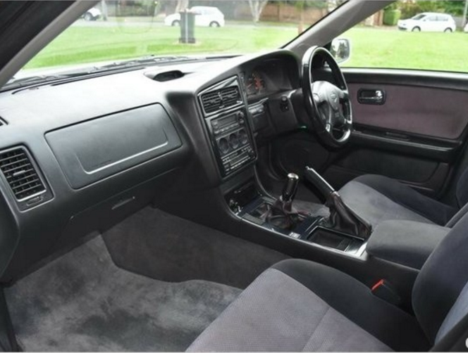 Silky Snow Pearl White Nissan Stagea 260RS 1998 series 1 model white NSW Australia (7).png