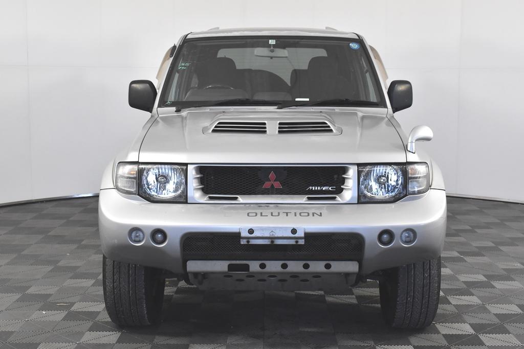 Silver Pajero Evolution for sale Melbourne Australia 1997 Dakar car (2).jpg